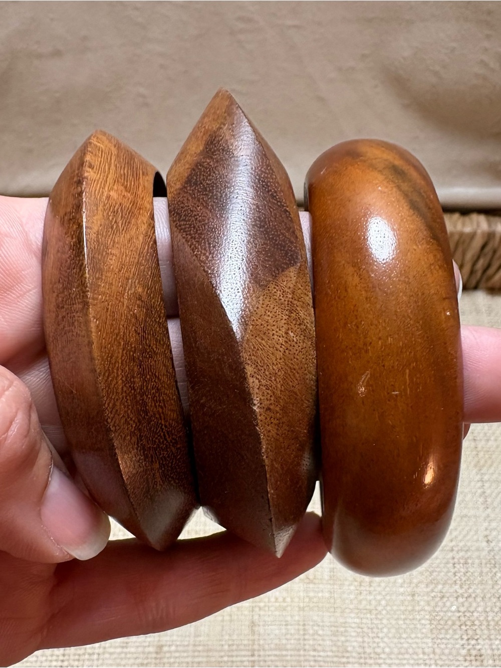 Vintage Carved Wooden Bangle Bracelet Set of 3 Brown Boho Statement Bangles - Picture 6 of 6